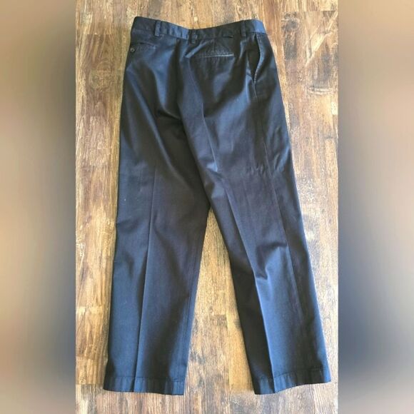 Nautica 34x32 Elegant Blue Dress Pants with Smooth Fabric and Sharp Creases - Picture 2 of 5
